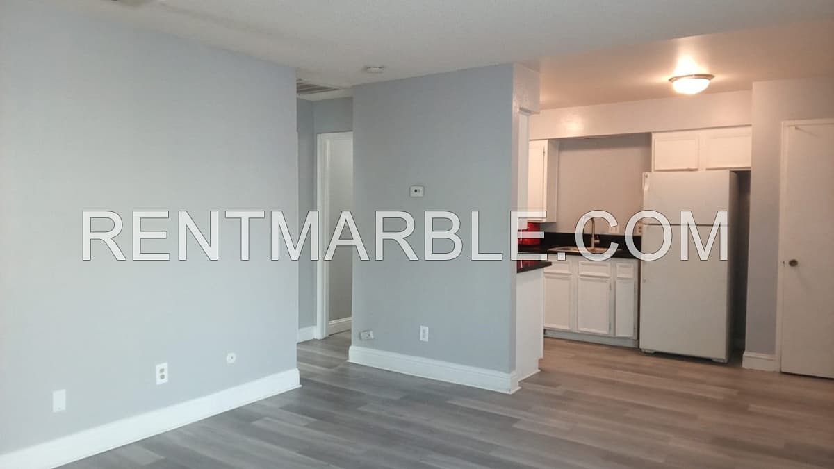 4550 E Fountain Way, Apt 103, Fresno CA 93726 photo 2