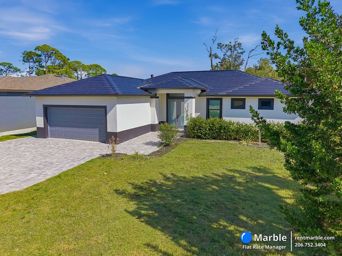 4618 Catalina Ln, Bonita Springs FL 34134