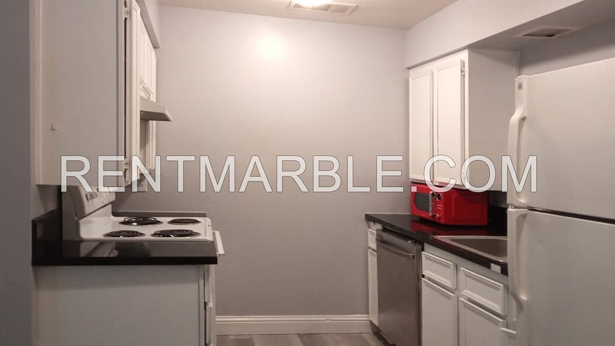 4550 E Fountain Way, Apt 103, Fresno CA 93726 photo 14