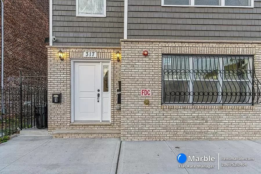 317 14th Ave, Unit 3, Newark NJ 07103 photo 2