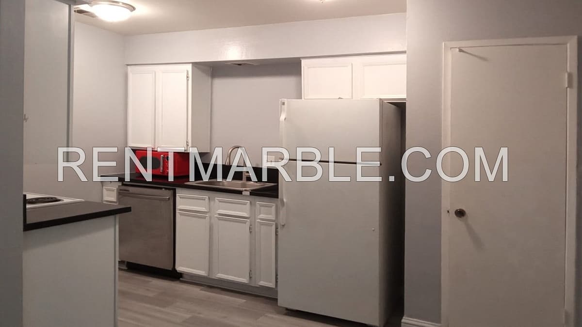 4550 E Fountain Way, Apt 103, Fresno CA 93726 photo 15