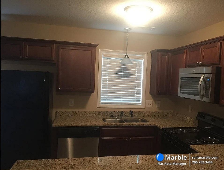 1004 Spring Forest Rd, Unit A, Greenville NC 27834 photo 4